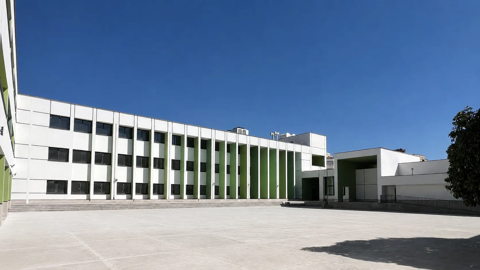 Emtiaz technical School
