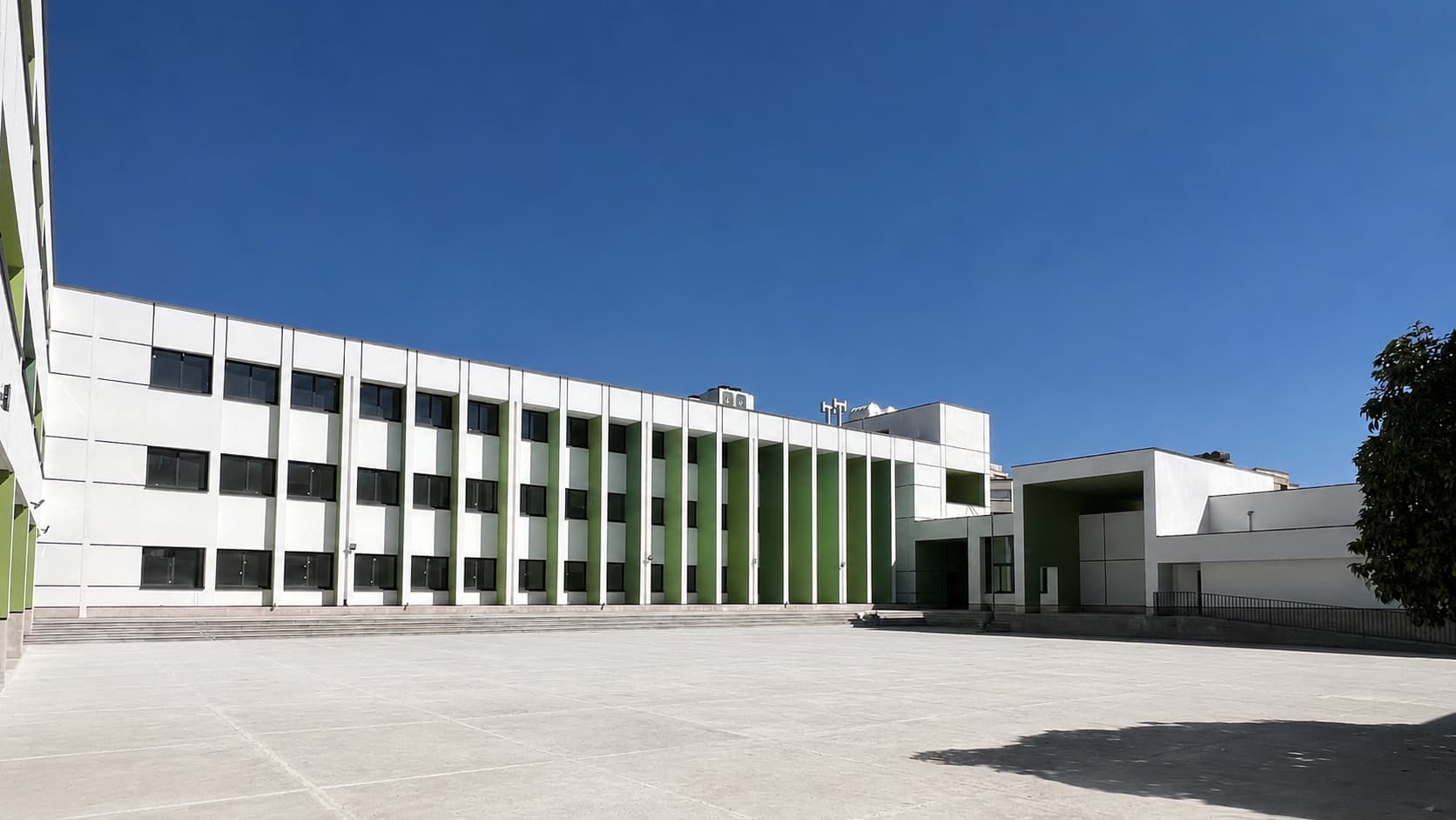 Emtiaz technical School