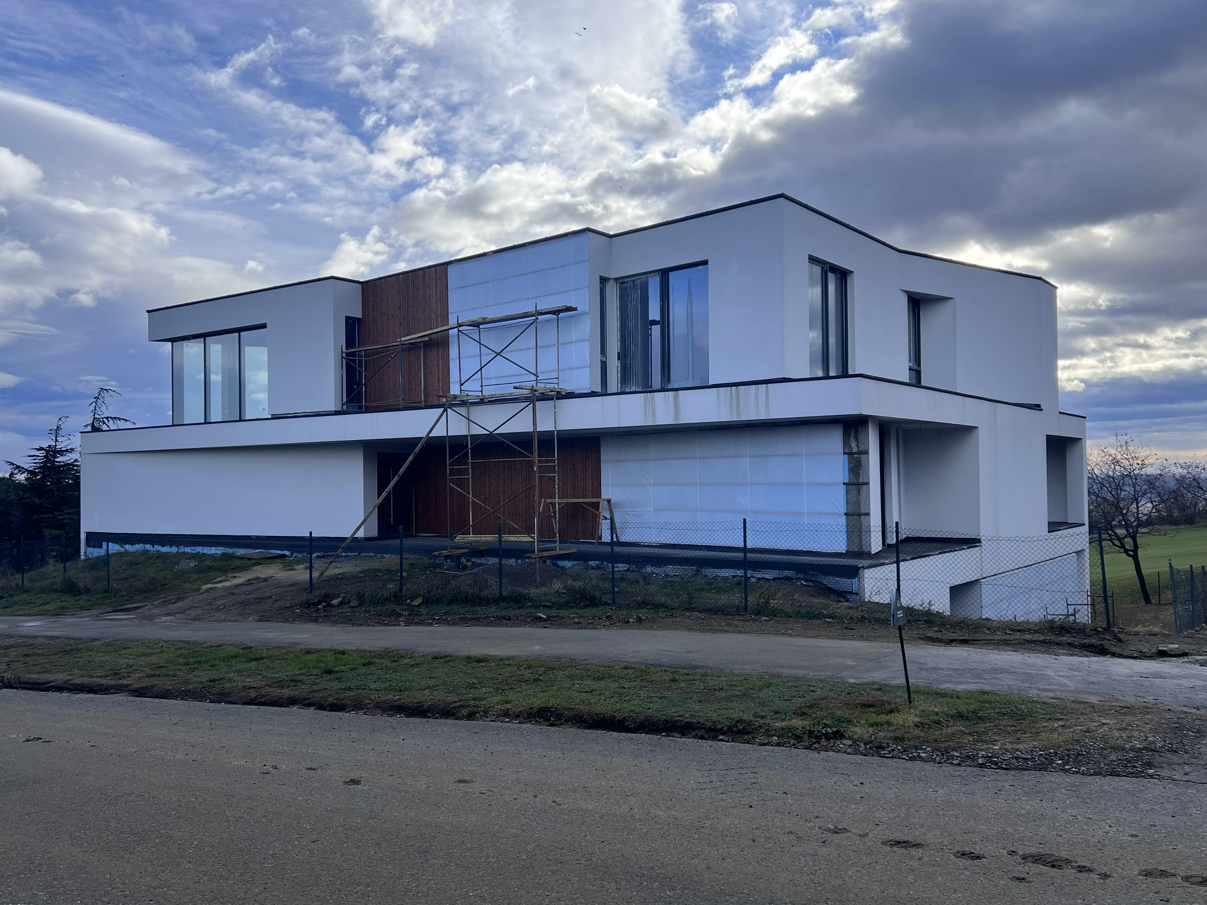 TBH4 House — 3